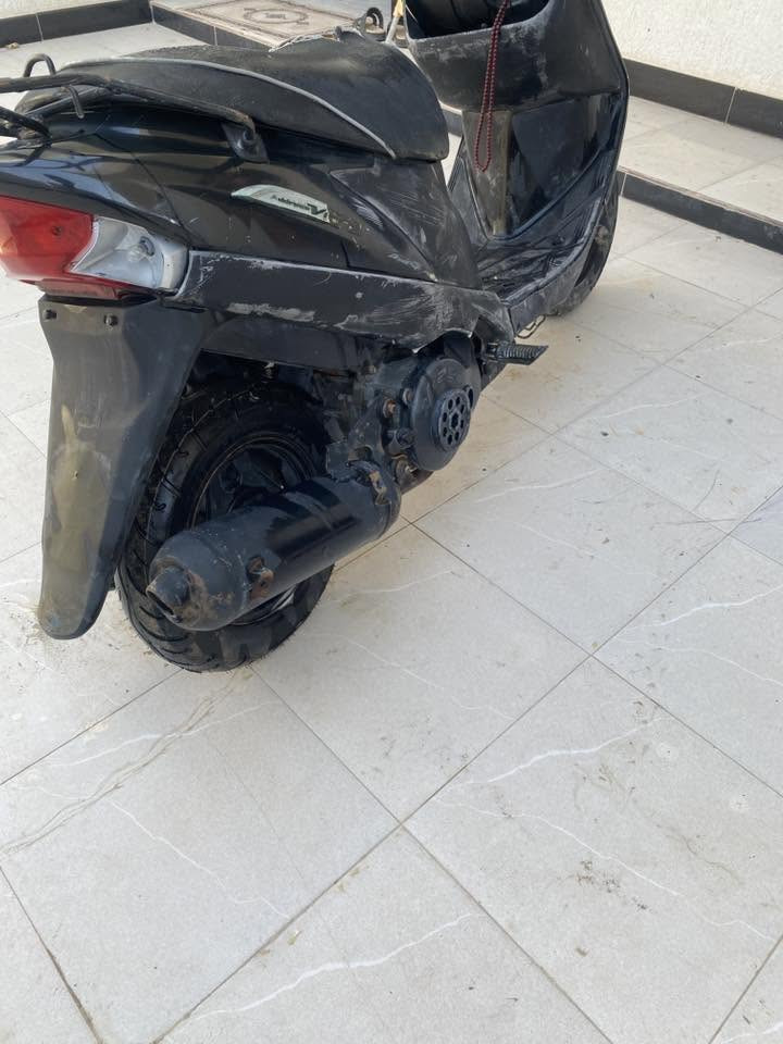 للبيع محور كبريتر  كهربائيات شغلله كلها سلف شغال ملاحضه الدراجه جانت متروكهريدها ٣٠٠وبيها مجال ***********
