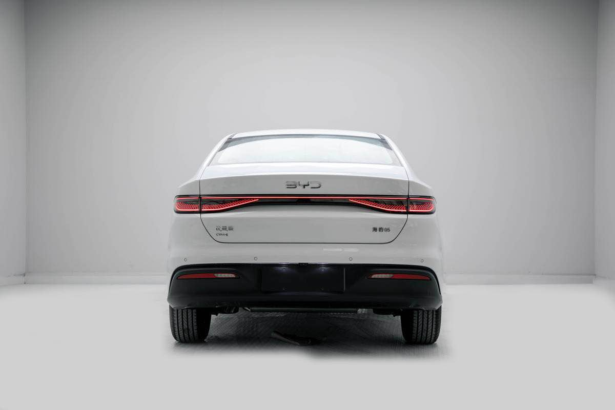 بي واي دي سيل 05 موديل 2025 سياره كه 4هه زار رويشتوه ده حامي لو ده حامي به شه رت ويل كروم ناو سبي سياره كه ره قم هه وليره هه مو شتي خوي بيلادي له كه له سعرش ١٣٥مه جال
*********** أربيل, العراق
