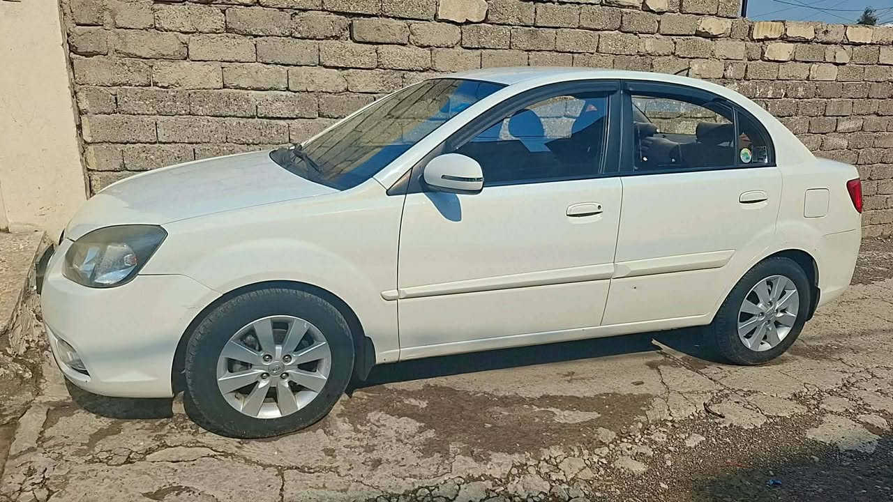 كيا ريو كولد برايد للبيع بيها جاملغين مبدلات بدون دواخل السعر 105  للإستفسار الاتصال على الرقم *********** العنون موصل الجانب الأيمن
