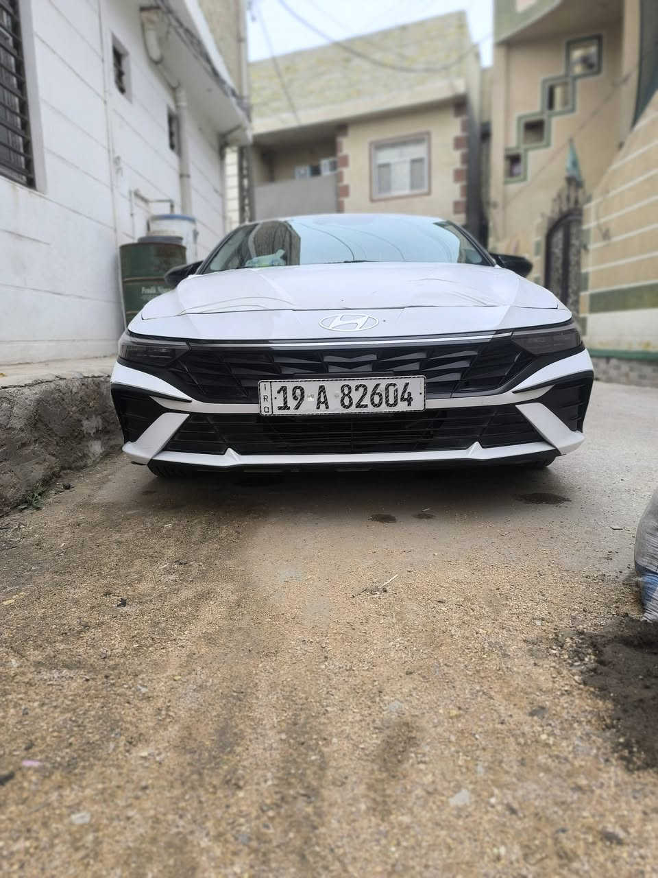 نترا وارد امريكي   موديل 2024
اخت الزيرو  ماشي 31kmالون ابيض 
حادثه شبه كلين  موضح بالصور 
محرك 2000دوش 
ويل رياضي 
 نقطه عمياء 
ثلاث انضمة قيادة
توقف ذاتي عند الخطر 
نضام اقتصادي اطفاء عند التوقف في ازدحام 
شاشه تدعم كار بلي 
تبريد ثلج 
زنون ثلجي 
 تحديد مسار 
قياده ثاتي 
والخ .... 
سيارة حيل نظيفة كلشي عل بلاد جديد 
سنوية هزة كلشي جديد مدفوع لـ
باسمي السنوية بشرط تحويل وغرامـة
سيارة مابيـها دينار مصرف كامل من كل نواحي
السعر 168
مكان كريلاء رقم صاحب السياره  ***********

