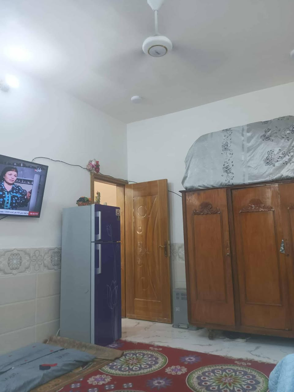 #للبيع
بيت للبيع 75متر ركن خلف جامعة العميد فرع بني جميل مجمع الدله السعر 47وبي شويه اقرار 25 شارع 6متر كافت الخدمات موجوده صاحب الكاع سيد علي العرداوي البيت فارغ حالين البناء بلوك العتبه السكف صباب

اي استفسار ***********
