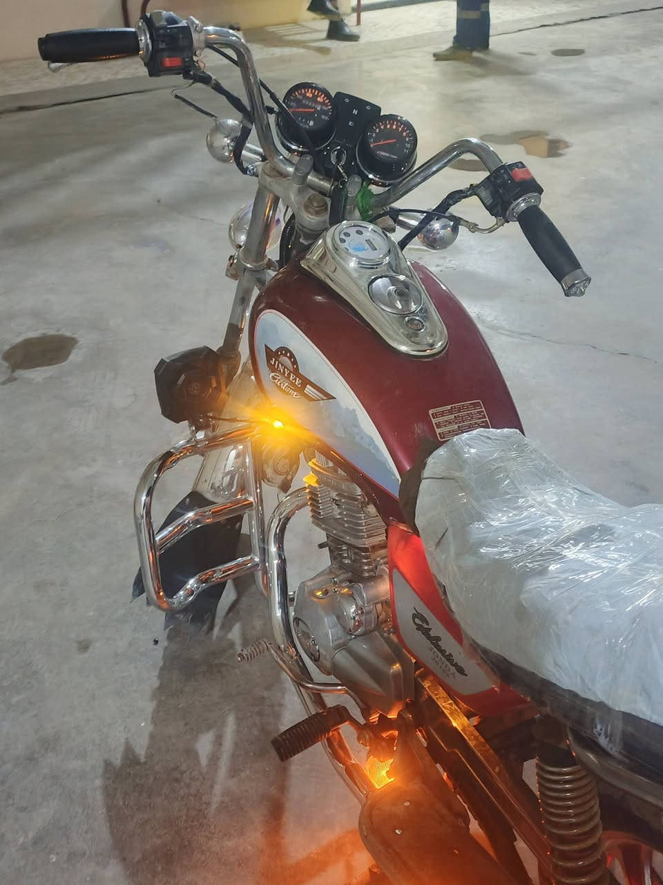 سلام عليكم شباب دراجه صقر لبيع كلك كلك دراجه حلوه ونضيفه سعرها 450مكانها النجف المناذره مامتواجد على خاص ***********
