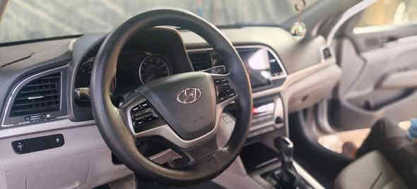 للبيع سياره الانترا 2017 
محرك 20 مفتوح
الاسياره كلين ضع شركه
سنويه بسمي
***********
