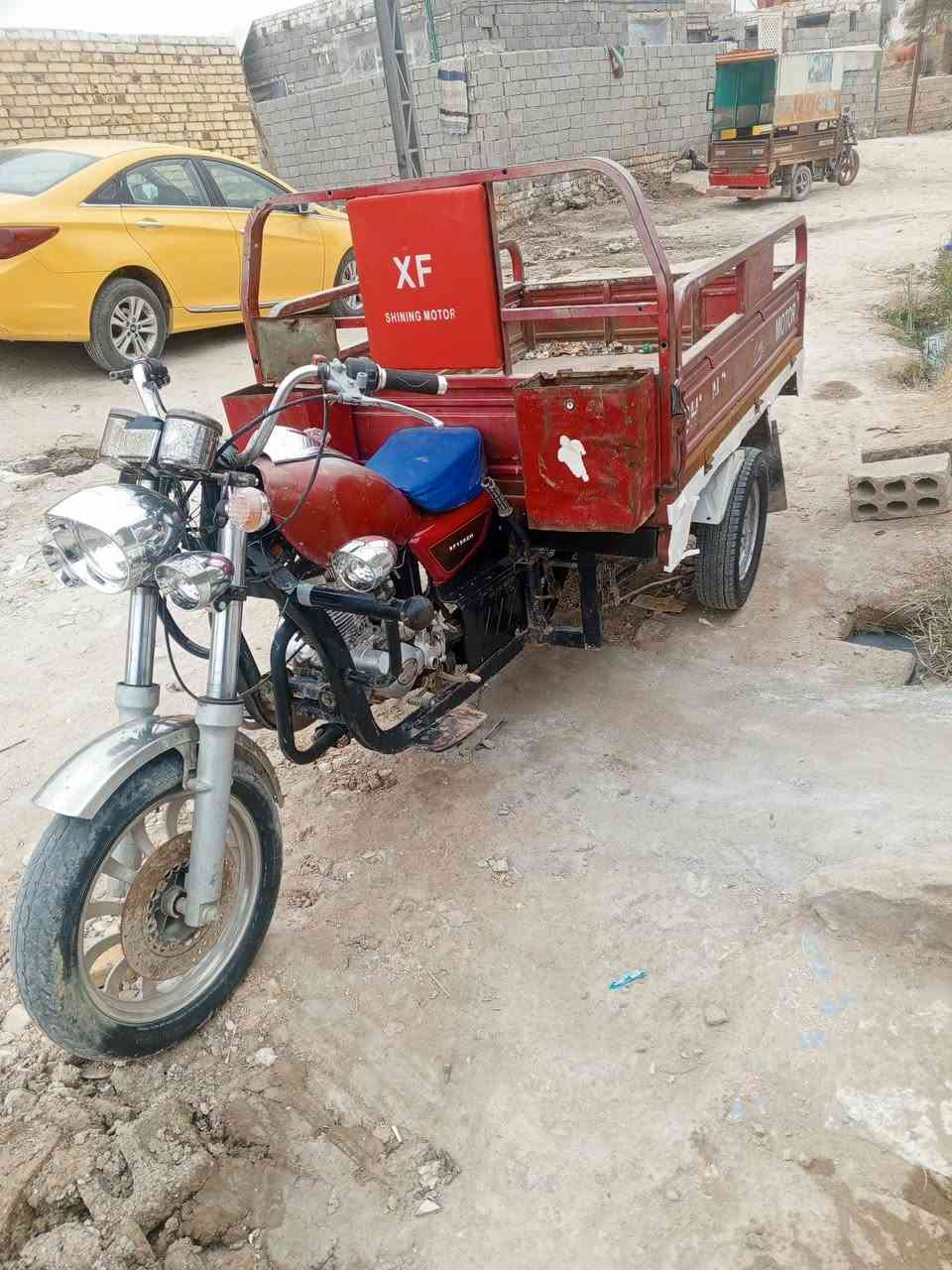 السلام عليكم ستوته موديل 14 اوراق اصولي نضافيه مثل ما واضح بصوره واكثر مكانهه القاسم سعر 950 وبيهه مجال ما متواجد ع فيس اتصل وبيك خير ودلل ***********
