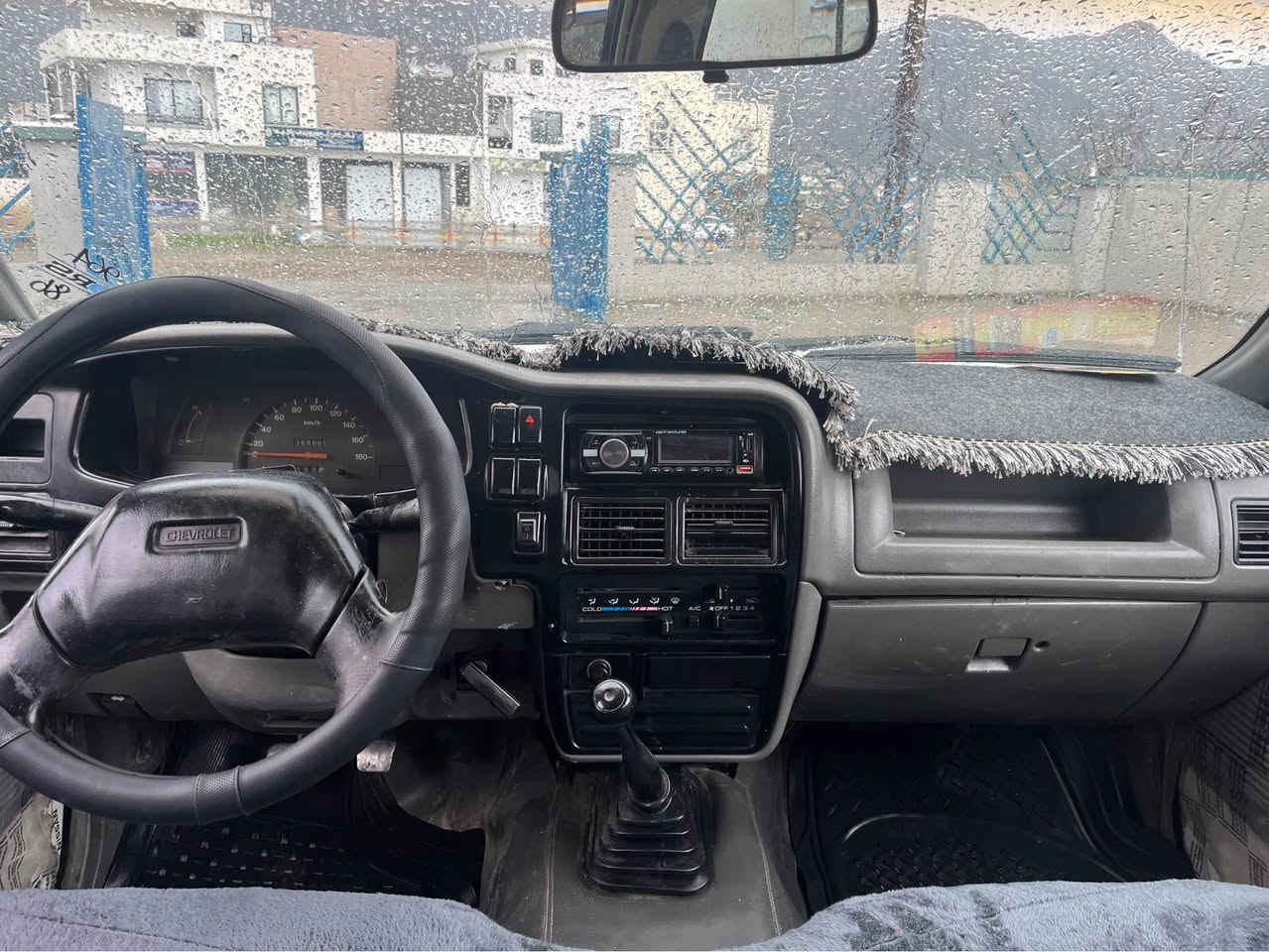 ***********
***********
ئایسوزو مۆدیل ٢٠٠٢. ئارم پلاستیکی سلێمانی بە شەرتی ئەوەلیات رەقەم ئەسڵی   پشت و پێشی کەپس. زۆر زۆر جوانە سەیارەکە.   گێر و مەکینەو ئەکسلی بە شەرتی فیتەر. جوار تایەی ویلی لۆک تەبرید ساردو گەرم بە شەرت. سعری خوار بازارە  تەنها ٤٥ گەلا و محامەلە
ژمارەی خاوەنی 
***********-*********** السليمانية, العراق
