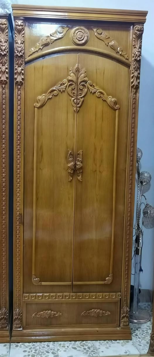 عرض خاص 🔥 🔥
⚡ ⚡ 💣 💣 
غرفة نوم ٦ ابوب ملحق أبراج شغل جدآ ثقيل🪚  فصال داخل و خارج صاج👌   الوجه ٥ ملم دنك زان نقشات زان يدات زان رجلين زان مع مساعد بلازمه وطابوريه 🎁
  مستعمل شي قليل شرط النظافه
 صبغ بخ درجه اولى.
السعر فقط مليون وربع  💵  ١٢٥٠💰 
مع النقل والشد مجانآ🎁 🎁
العنوان _ موصل _ الايمن 
***********   كورك 
***********   اسيا 
***********  واتساب
