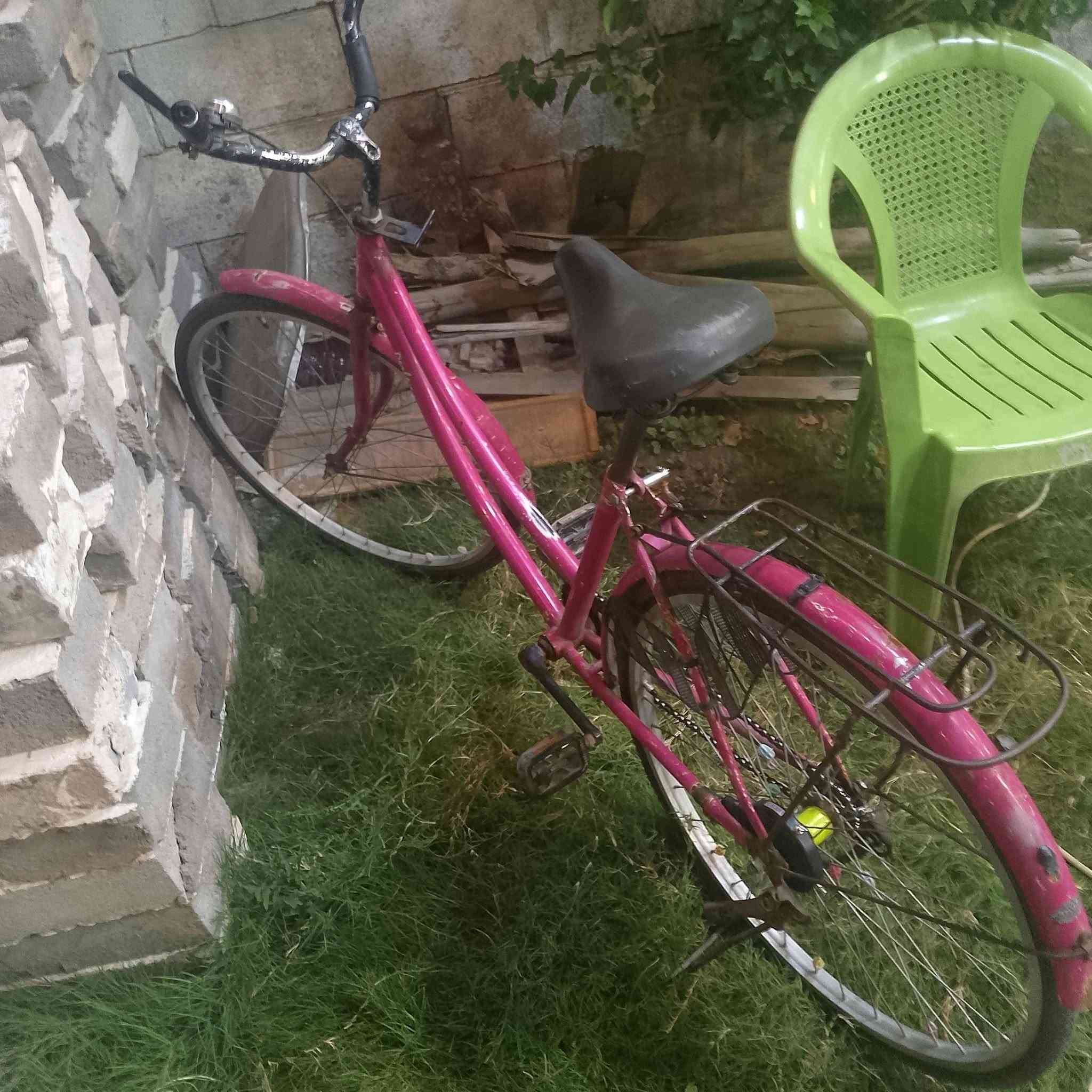 للبيع نضيف جاهز من كلشي ***********
