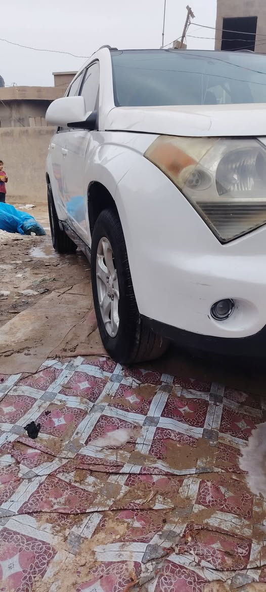 سازوكي XL7 موديل 2008 للبيع او مراوس سيارة جديدة وجاهزة وكلشي بيها شغال اي استفسار على هذا الرقم ***********
