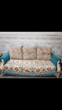 قنفات للبيع السعر٤٠٠وبيهن مجال  للاتصال:07816987644