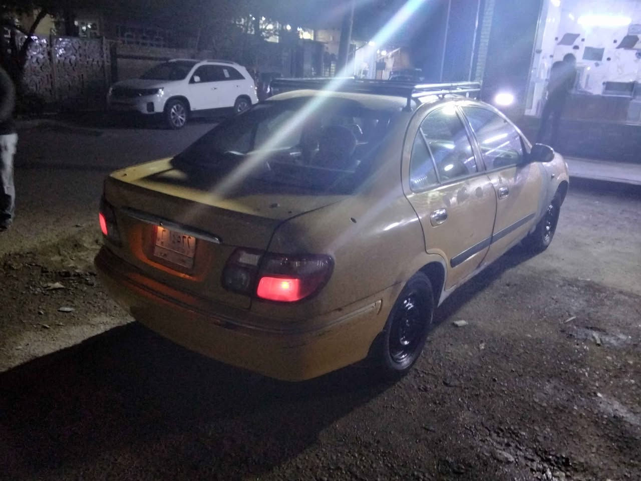 نيسان سني موديل 2000 بغداد تحويل مباشر محرك كبير مكفولات سعرها 35 مكاني بغداد مدينة الصدر *********** للعلم السيارةبلاد يمنة و محورة يسرة بدن اي كص Colombo, Sri Lanka
