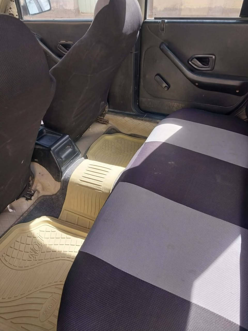 بيجو روى ٢٠٠٩ نجف سنويه لل ٢٠٢٧ مكفوله من التبديل والصبغ بيهه بارد جاملغ الامامي جهة السايق مكينه جديده كير مكفول حداديه وسط تدفئه تبريد بلادي مداور ثاني يوم 28 وبهيه مجال*********** الاتصال علئ هذا الرقم مكلف بنشر
