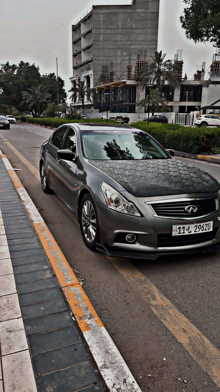 انفنتي g37xS 2013
فول للاخير 
دعاميه او لحيه s
دوسات s
كشنات s
راديتر ريسنك ٤سراوات 
عليه دبات HKS صوته كلش حلو 
عليه داون بايب
شوت لونك 
مبدله ضفاير من طول للطول 
عليه مكينه او كير جدد صار شهرين من شديتهن 
منضومه تبريد جديده ثلج 
السياره كلش هواي مصروف عليهه حتى النواعم مابيه نقص 
سعر 110$ 
مكاني بغداد
***********
