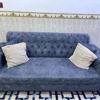 تخم عراقي • ٨ مقاعد