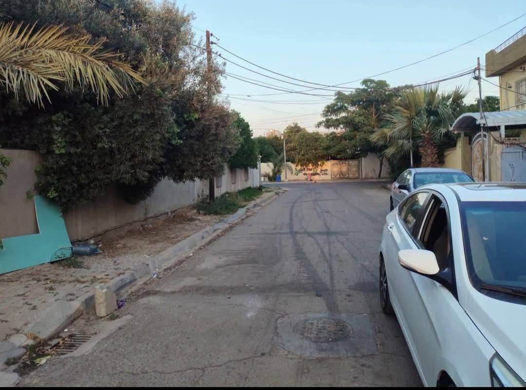 دار طابو صرف مساحه 280 متر بناء قديم بحساب قطعه 
واجهه 14 في 20
موقع حي القادسيه قرب جامع الهدى 
السعر خاص 
للاستفسار الاتصال ‏‪***********‬‏  مرجعه  مكتب حي العسكري قرب جامع المعراج
