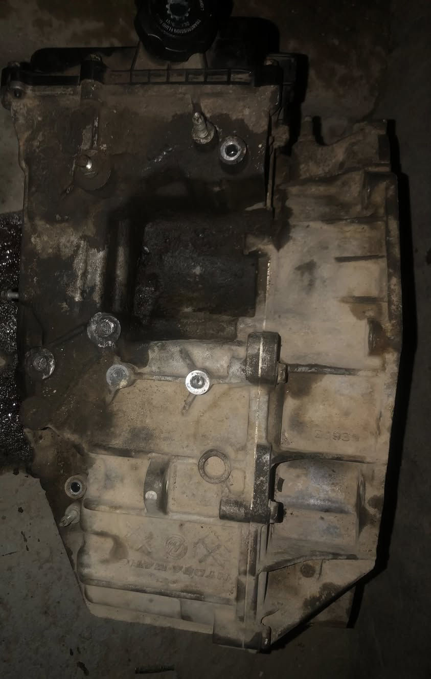 السلام عليكم .. گير امبالا مال محرك 6 سلندر 3600 ،، نظيف وما مفتوح وشرط الشغل الي محتاجه يتصل عليه وسعره جوه السوگ ، مكاني ناصريه مركز  *********** هذا رقمي
