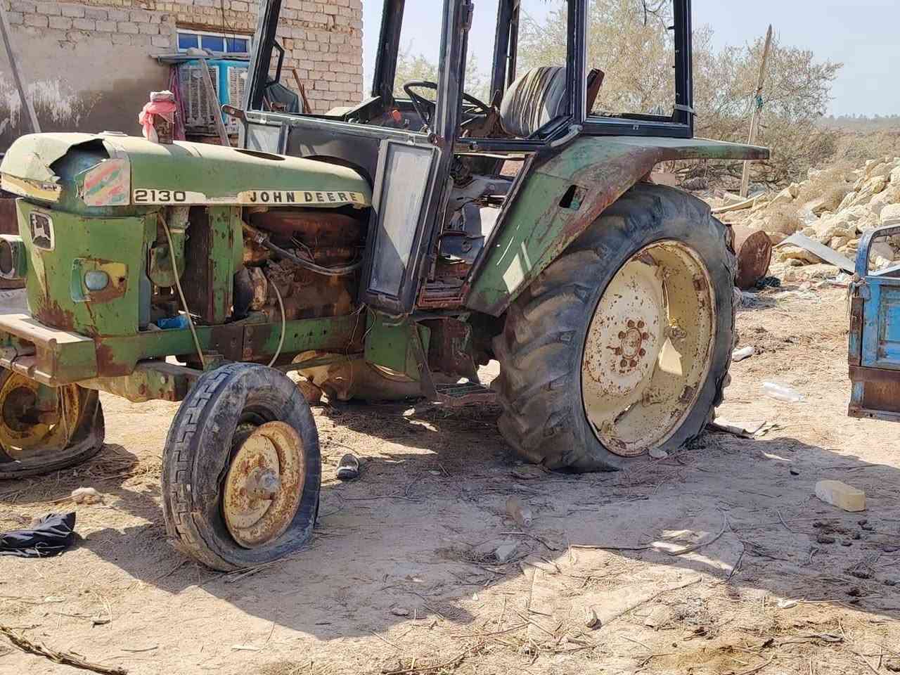 سلام عليكم جوندير مديل 93  محرك كير نضيف غراضة بلادي مال شركه شرط ما مستخدمه غير فتره وصار ضرف  عدي وتركته رقم بصره المكينه مشموسه وتوايره تعبانات ترهم مراوس بحلال شعندك راسلني  او تصل ***********
