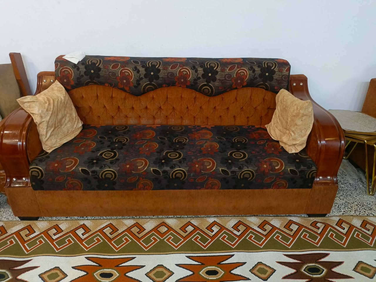 السلام عليكم تخم ل البيع 10 مقاعد اي ضرر مابي السعر ب350 وبي مجال المكان شهربان ‏‏‪***********‬‏
