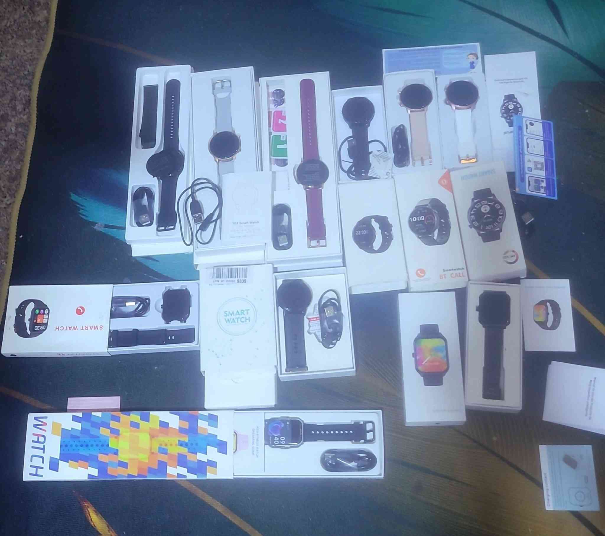 شلعة ساعات سمارت امزون بريطاني جدد لوك متوفر توصيل كل العراق ٣ الاف


**إذا كنت صاحب هذا الإعلان وتريد حذفه لأي سبب، رجاءا أرسل رسالة إلى الدعم الفني**