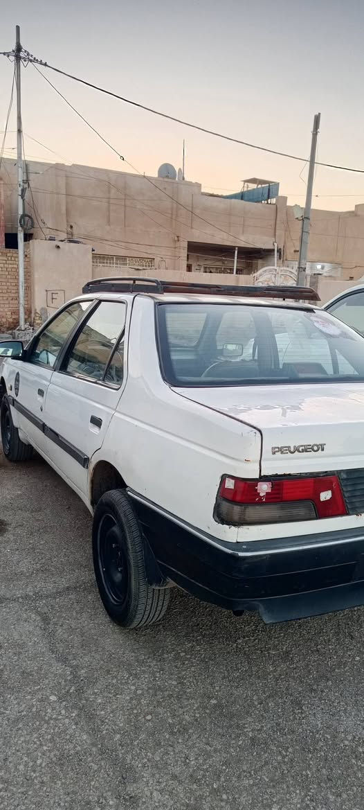 بيجو روئ 2010 محور كير ومحرك ونجي السعر 25 ورقه وبيه مجال حك الجيه الشراي يتصل ***********
