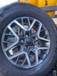 ويلات اصليه حجم 18 جيب رانكلر خمس قطع ٠٧٨٣٠٠٧٩٧٨٠