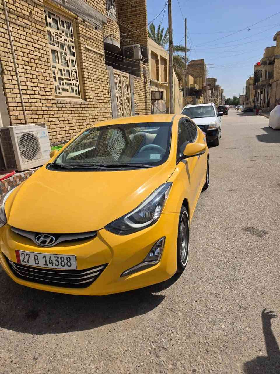 السلام عليكم
الانتره 2015 خليجي 
طخه الجاملغ الخلفي جوه قبق البانزين
السعر 95 قفل 
التصال علىالرقم ***********
