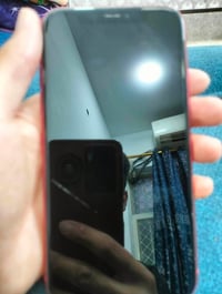 آيفون ١١ • ١٢٨ • احمر