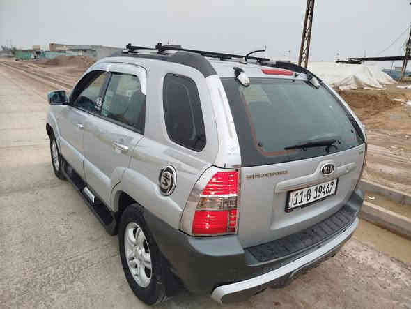 سلام عليكم للبيع سبورتج  مديل 2007 وارد كوري  رقم بغداد سنويه ماساقطة كشنات جلد TLX معروفة مواصفاتها أعلى فئة سياره مكفوله كفاله عامه ماعده نص البنيد وربع الجاملغ الإلمامي اثر طخة بسيطة سيارة جديده بعمنه الكلمه ماشيه 217 ألف مشي حقيقي وعلى الفحص محرك 2000دوش مرغوب كير محرك شرط عل فحص ممفتوح سياره اي نقص مابيه مواصفات اي بي اس مري كهرباء 4ويل دسك تبريد ثلج تدفئة نار صدر تخم تاير جديد سياره جاهزه اي نقص مابيه سعر 108 بيه مجال قليل مكان سياره ديالى  جلولاء للاستفسار الاتصال بالرقم ***********
