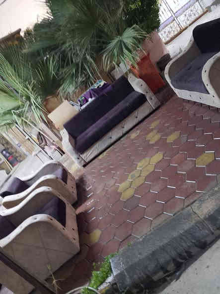 تخم  7 مقاعد  مستعمل  نضيف السعر 175 ألف العنوان العزيزيه منطقة باب الحاره *********** يوجد واتساب وماسنجر وتوصيل بل الاجره
