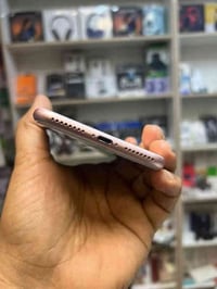 ايفون 7 بلاص. الذاكره128 نظيف كله شغال مثل مواضح بصور السعر مناسب 95  ...