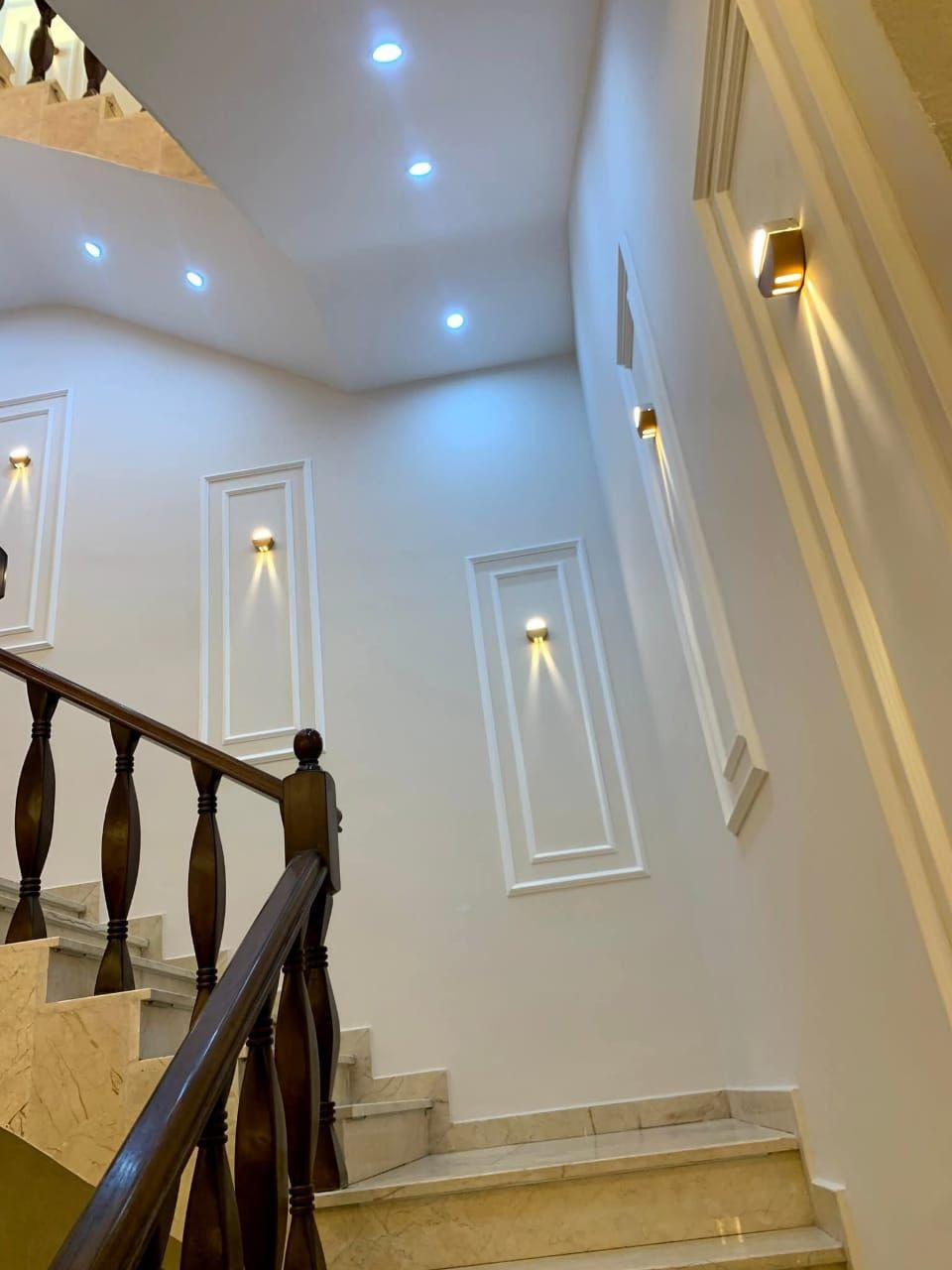 ​جدد بيتك بلمسة إبداعية مع "نصير الصباغ" ✨
هل تبحث عن الأناقة والجودة وبسعر مناسب؟ نحن هنا لخدمتك!
✅ أحدث أنواع الأصباغ والديكورات.
✅ تنفيد احترافي بأيدي خبيرة.
✅ أسعار مدروسة تلائم ميزانيتك.
📍 للحجز والاستعلام، اتصل بنا الآن:
📱 ***********
