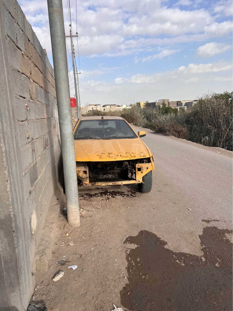 السلام عليكم خواتي سمند ناطقه 2011
السياره جانت جاهزه بس حتركت عدي وتضررت الضفاير ولدعاميه ولفانات  كيره نعمه مكينته كايمه ونزلته من السياره بديه حلو وغرفته حلوه تبريده الغاز طار بلحريق 
سنويته تنتهي بشهر 12 راعيه يريد تحويل  ابيع كوم حديد اتكفل بصولياته  فقط رجاأ شباب يلي مايعجبه سعره لا يعلق   وتفاصيل اكثر نتصل *********** البصرة, العراق
