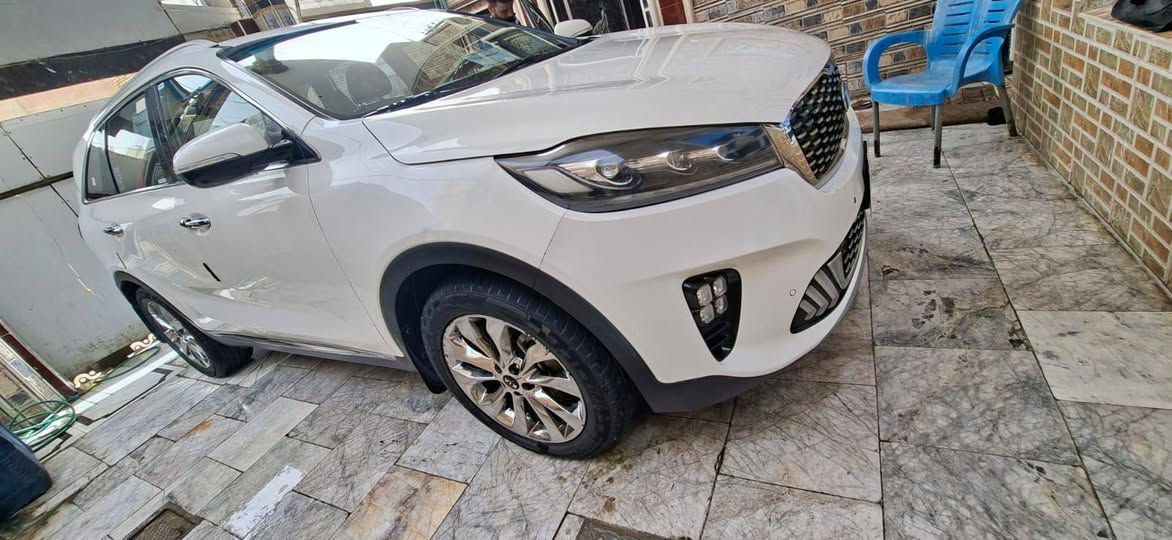 سلام عليكم سورنتو خليجي ٢٠١٩ فول موصفات كويتيه مشروع وطني باسمي معروف الكويتي يجي كامل الموصفات المرغوبة.بيه ضربه بخشم الجاملغ الأيمن...نفسه مصلح وما مصبوغ.. السعر المطلوب ٢٢٧..مجال قليل جدا لمشتري...تلفون ***********....***********....
