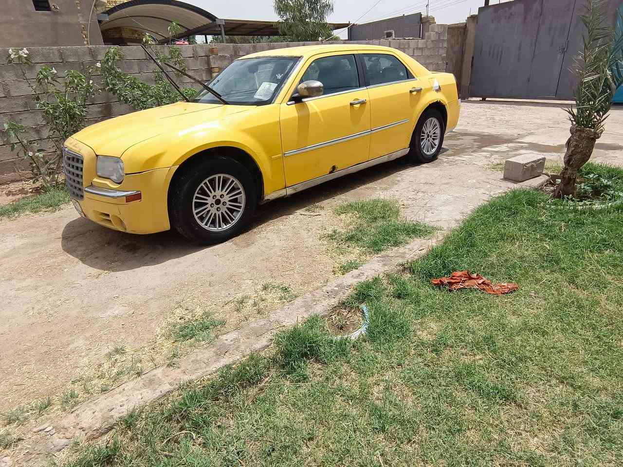 سلام عليكم سياره لفين٧خطه بصره عماره سعر 70وبيه مجال بكا لبصره***********
