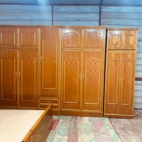 غرفه اخشاب للبيع خمس ابواب ملحق نضيف صاج داخل وخارج شغلل تزكام ضهر جرج...