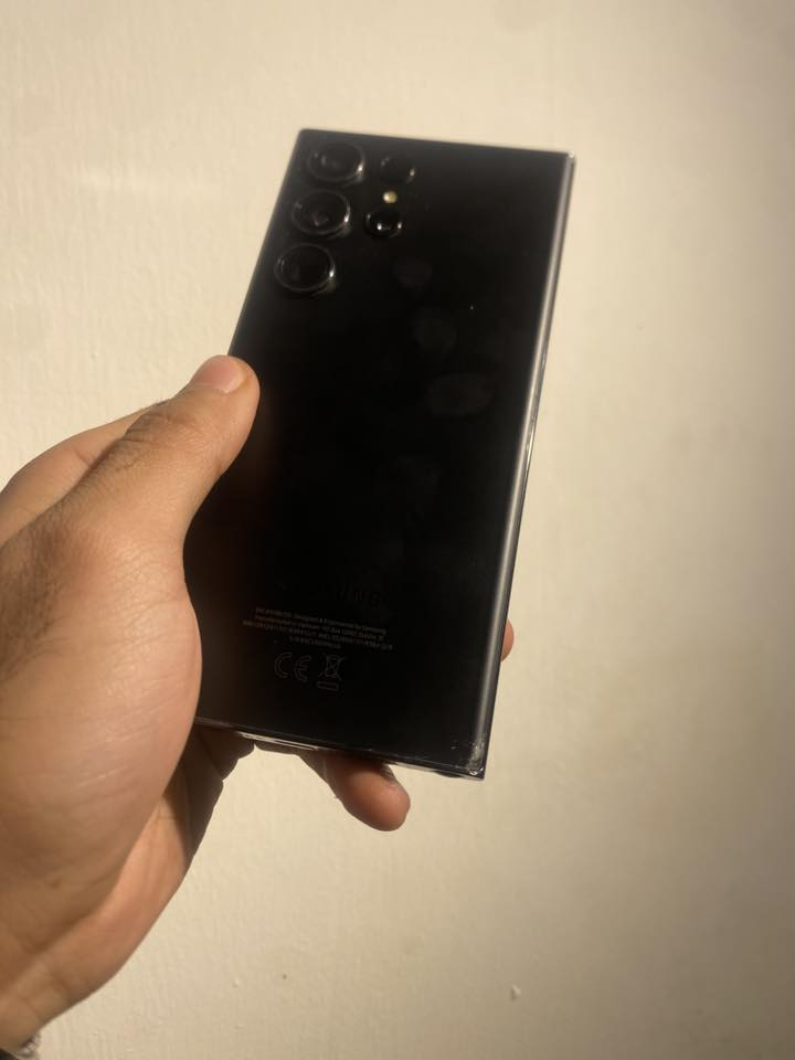 🔥🔥 كسر أسعار – عرض ناري 🔥🔥

سامسونك S23 الترا | 256GB 🚀  
ملك الفخامة والأداء 👑 جهاز ما يحتاج تعريف  

📸 كاميرات أسطورية  
⚡ أداء خرافي للألعاب والاستخدام الثقيل  
🔋 بطارية تعيش وياك يوم كامل  

✅ نسخة شرق أوسط  
✅ جهاز نظيف 100% وعلى الفحص  
🔌 شاحنة سريع 45 واط  

🚚 توصيل متوفر  
💰 السعر: 925 ألف فقط  
🔥 قابل للتفاوض البسيط للجادين  

❗️الكمية محدودة – لا تضيع الفرصة  

📩 احجز هسه قبل لا يخلص


**إذا كنت صاحب هذا الإعلان وتريد حذفه لأي سبب، رجاءا أرسل رسالة إلى الدعم الفني**