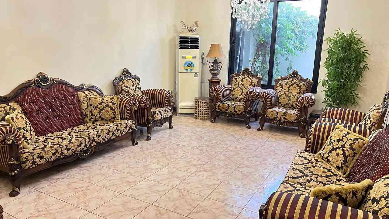 السلام عليكم تخم ملكي النظافة ١٠٠ بالمية الموقع داموك حي الميمون لمعرفة السعر الاتصال ***********
