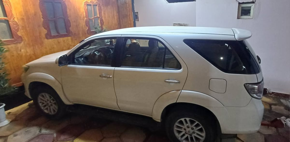 سيارة فورجنر ٢٠١٤ للبيع
رقم بصرة
نظيفة مكفولة، بإسمي
تبريد روعة، ٣ قطع
السعر ١٧٠ وبيها مجال قليل

للمعلومات:
*********** البصرة, العراق
