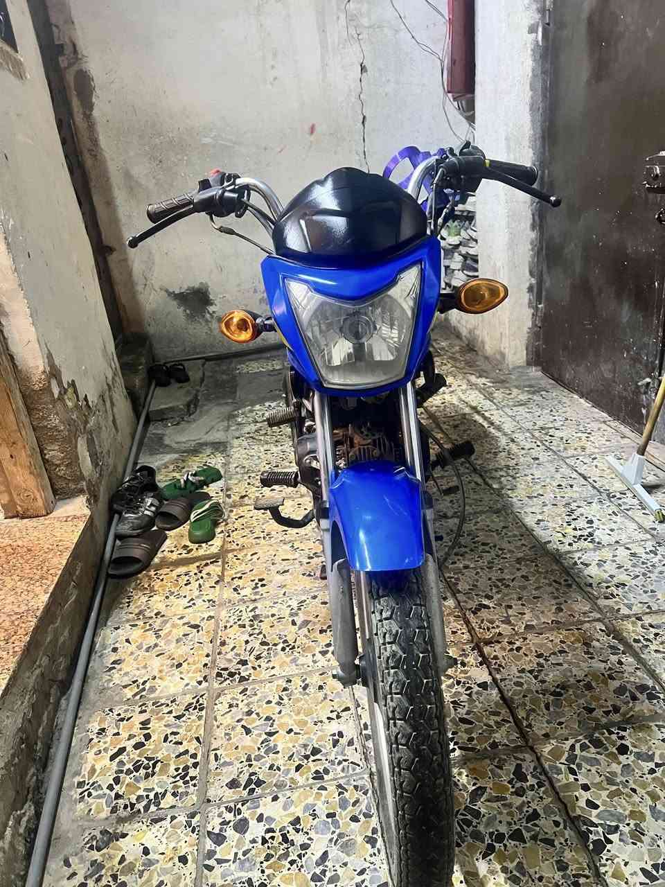 دراجة دايوان بلايت للبيع فقط بدون رقم اوراق موجودة كفالة دولة وعشائر محرك ١٢٥ كير ٤ نمر ماشية 10’000 شركة بعدهي شهرين ماشية فقط الدراجة مكفولة من كلشي من حادث من كلبة من مكينة مكفولة كفالة عامة اقتصادية كلش وكلش مفيدة مال دلفري جاهزة كبل تشغل وتطلع مكان بغداد الحرية السعر 750 وبيهة مجال رقم ***********
