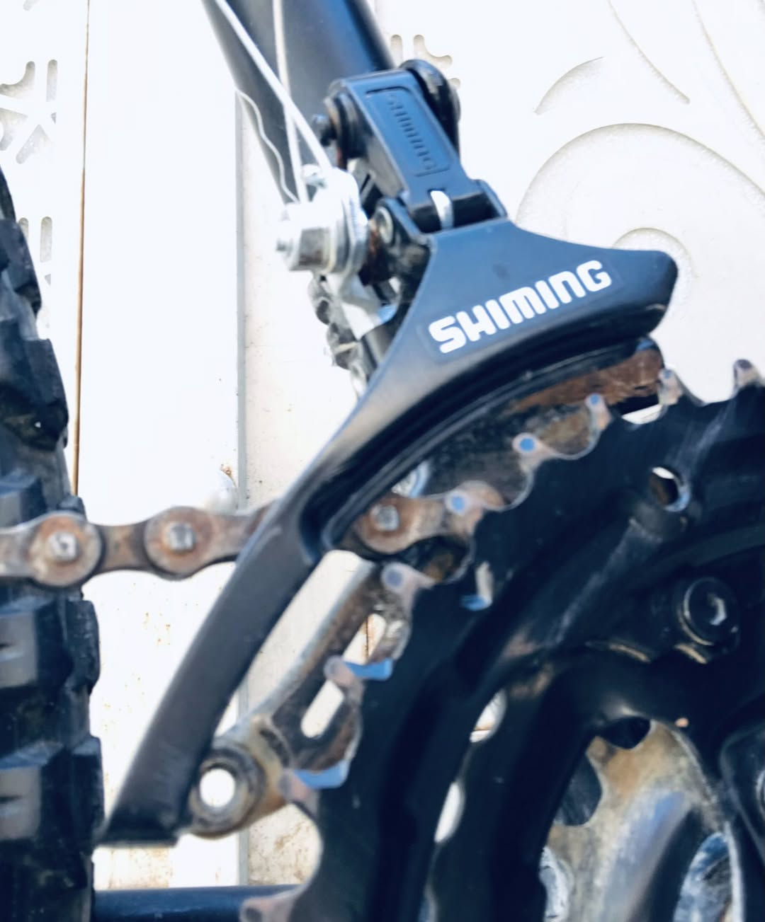 بايسكل اوربي جدي وما مستعمل  وكلشي بي شغار 7سرع خلفية 3امامية العنوان بغداد الغزالية شارع 20 السعر120الف وبي مجال رقم الاتصال ***********
