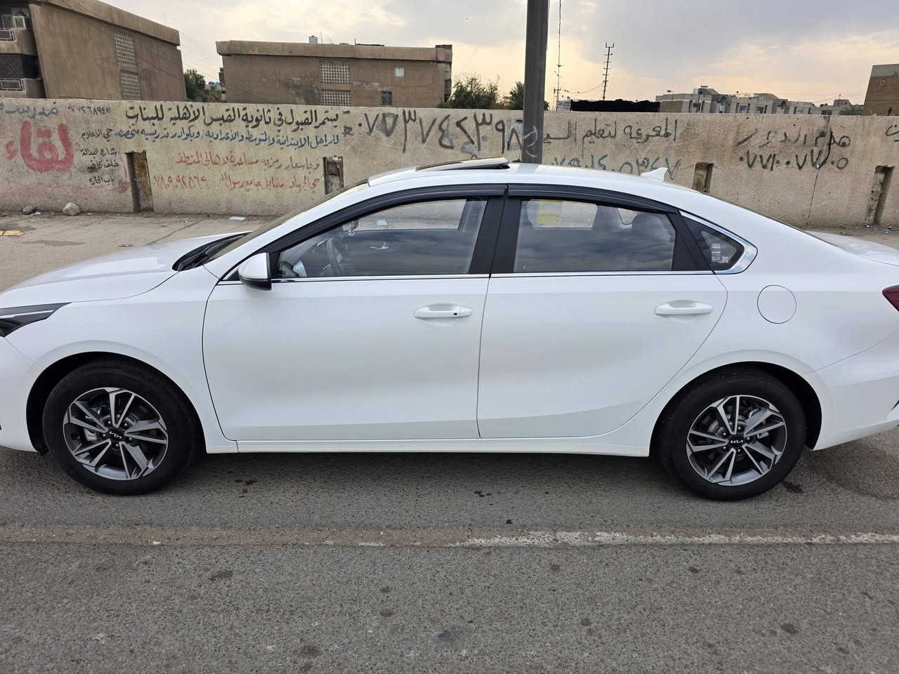 السلام عليكم K3 موديل 2025 مكفوله عده شخط بسيط موضوح بالصوره ماشيه 19 السياره فول مواصفات محرك 1500 كشن جلد فتحة شاشة حساس تحكمات ستيرن مري شفط لدات امامي خلفي السياره جديده تريد تحويل او وكاله بسم عربي السعر  148 مكانه بغداد المواصلات للاتصال ***********
