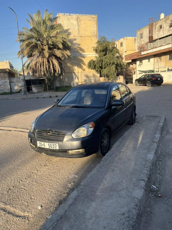 السلام عليكم اكسنت 2009 وارد امريكي ضربته من امريكا جنطه وجاملغ الخلفي جه سايق سياره مكينه وكير جدد مال حاويه لك صدر جديد تخم تاير جديد باتري جديد كهربائيات كله جاهزه تتفئه شغال تبريد بس يحتاجله بس تشد صوندات وتشحن غاز سياره  السياره جاهزه من كل نواحي بس سياره جارده يحتاجله بس صبغ السعر 60 وبيه مجال مكاني دوره الاستفسار ***********
