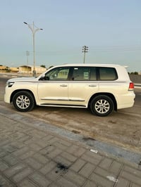 لاندكروز • فول مواصفات • ١٠٠ الف