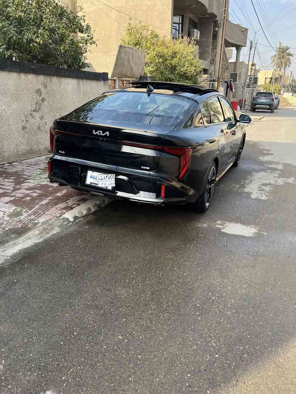 السلام عليكم كي فور موديل ٢٠٢٥ حادثه لبنيد بارد ولباب لخلفي بارد مكفوله من لصبغ ول تبديل بدون رقم منفيس بسمي ماشيه ٢٥٠٠ مكان بغداد  
السعر ١٦٨ وبيها مجال حك الجيه
***********
