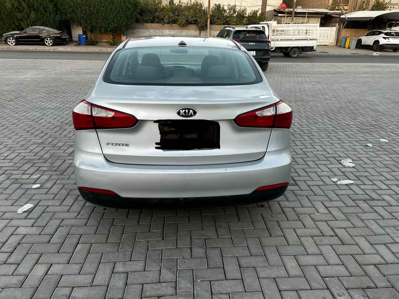 فورتي وارد امريكي 2015 رقم سليمانيه سنويه ساقطه محرك 2000 كيرiT المرغوب 6 نمر  ضربتها الوارد الجاملغ الامامي عكس السايق وضربه بسيطه بالبنيد فقط بدون دواخل مصبوغه حزام اثر شخوط  صدر امامي جديد كامل حتى المشط جديد صدر خلفي 70/100 تحويل ثاني يوم السعر 89 وبي مجال بسيط للشراي الاتصال *********** 
المكان ابو غريب
