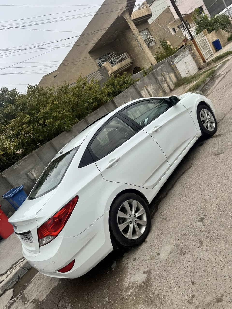 السلام عليكم
اكسنت خليجي موديل 2011
مكينة 1600 
ماشية 150 الف
فول مواصفات . فتحة سقف 
نظام ABS
شاشة + كامرة خلفية دوارة
ويل كب 
بلوتوث 
تحكمات ستيرن
حساسات خلفية
صور السونار مرفقة بالمنشور
بإسمي رقم بغداد الجديد 
السعر 95 وبي مجال بسيط
مكانها .. بغداد // اليرموك
رقمي .. ***********
Dr. Mohammed
غير متواجد على الفيسبوك
