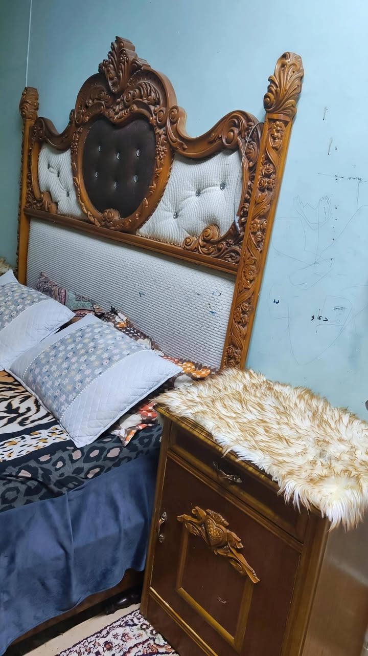 غرفه البيع صاج 5بيبان بدون زاويه  السعر 500 العنوان البصره المعقل ***********
