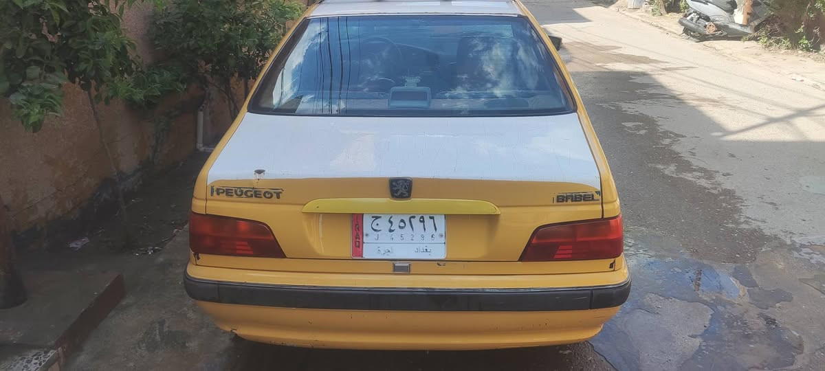 للبيع بيجو بارص باسمي موديل 2015مكفوله من الصبغ والضربة بلادي عدى المحرك بي تبخيرقليل ***********
