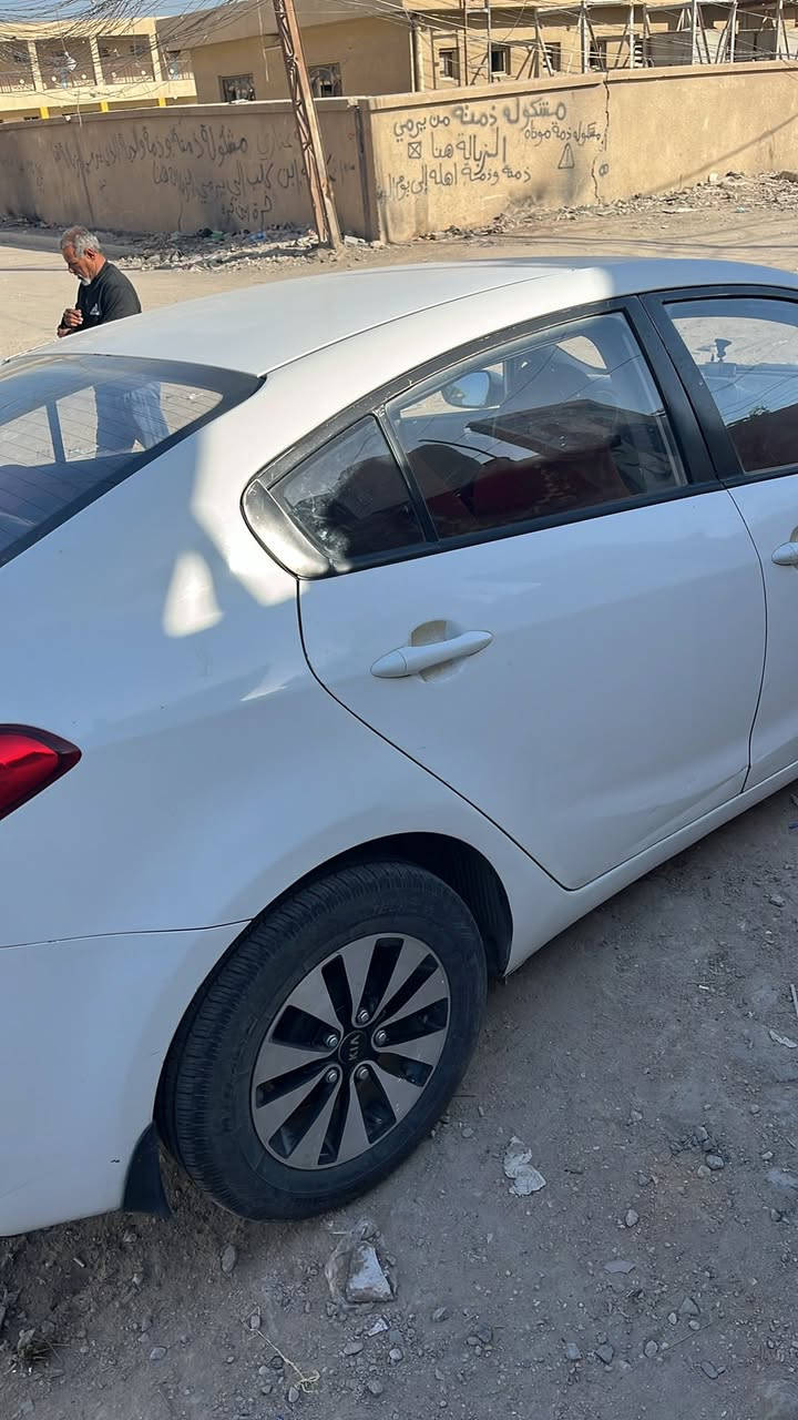 من رخصت الادمن سياره سيراتو موديل ١٤رقم اربيل كير مكينه تبريد مكفول بيه ثلاث قطع صبغ سعره ٩٥ شاشه لمس ملاحظه السياره تحويل ماسوي وكاله 
متِواجد واتس آب ***********
