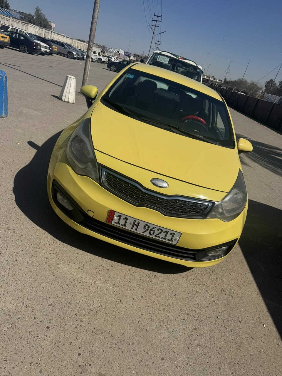 سلام عليكم للبيع كيا ريو لون ليموني بلادي من امريكا وارد امريكي مكينه 1600 جي دي اي حادث امريكا قبق جنطه خفيف كلش وبيها صبغ ب عراق جاملغ وباب السياره كلها ليبل واحد ماشيه 125 الف السياره جاهزه كير مكينه تبريد صدر امامي خلفي كله كفاله رقم انكليزي وهزه كلها جديده مصفره السياره

السعر (95 وبيها مجال بسيط) ***********
