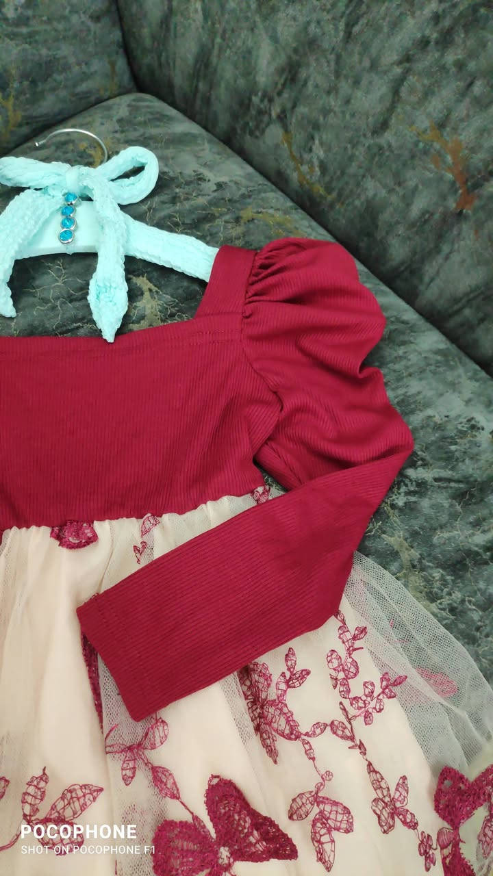 هلو بنات منو تريد هذا الفستان
من عمر سنه ونص الى سنتين ونص يلبس 
الطلب بالشركه عند المندوب  الي تريده توصيل مجاني افضل ميصير راجع لان اني بغداد ويتأخر والله تجنن وفحصيها
محيط الصدر شبر واربع اصابع والطول شبرين وكف ليكرا والخصر لاستيك 
بهاري صيفي تلبس الي تريدها حتى باجر توصلج حاليا يم المندوب


**إذا كنت صاحب هذا الإعلان وتريد حذفه لأي سبب، رجاءا أرسل رسالة إلى الدعم الفني**